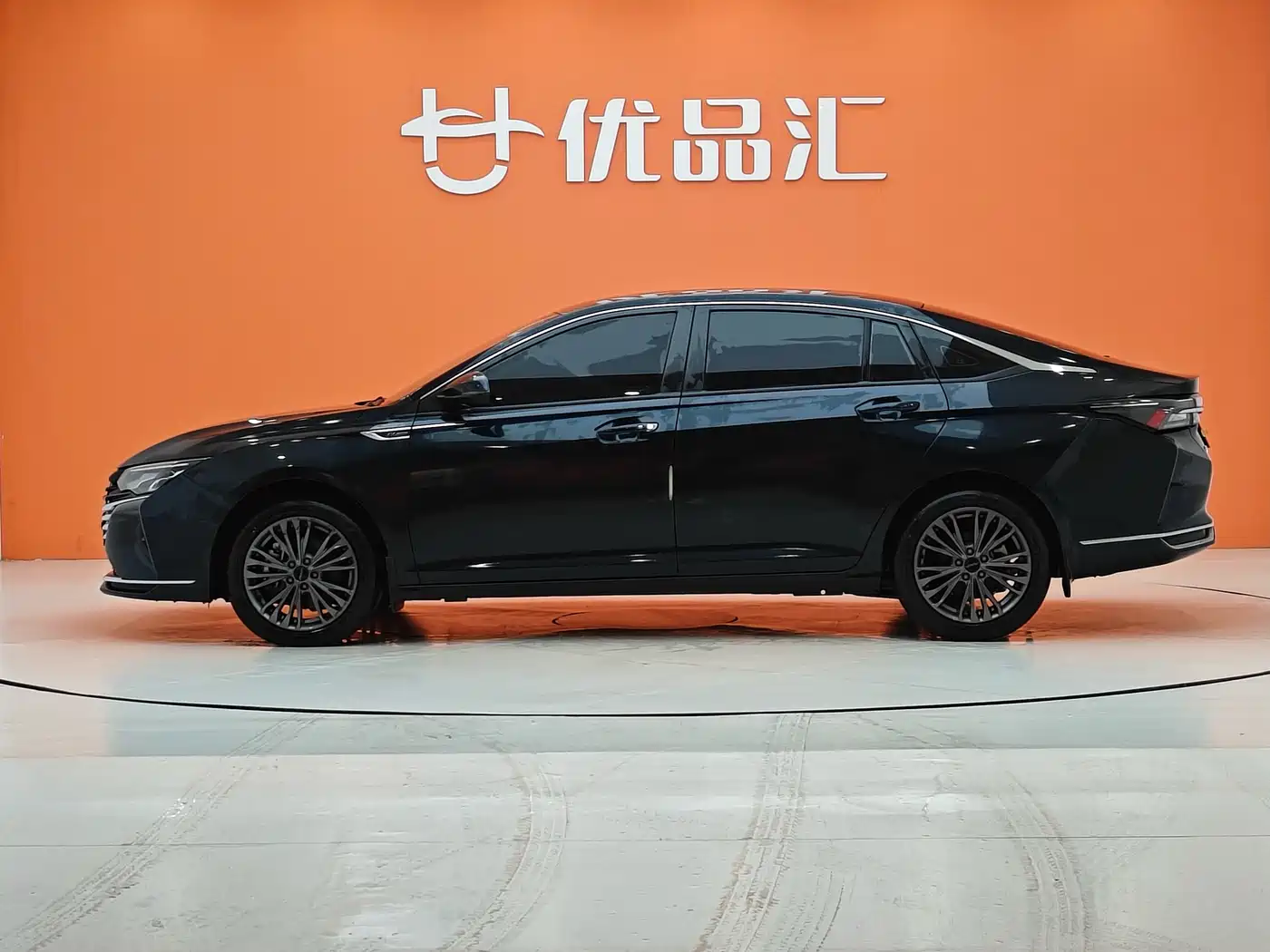 DONGFENG YI HYUN MAX