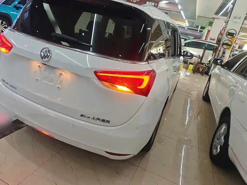 Buick GL6 2023 2021 323T Mild Hybrid Connected Luxury