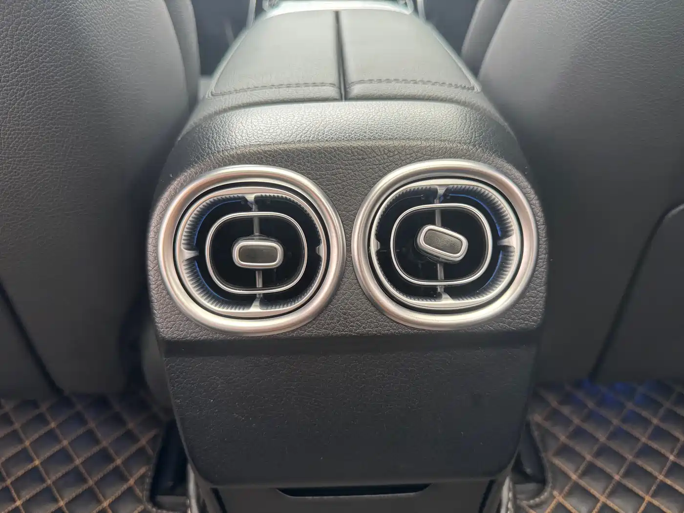 Mercedes-Benz C-Class 2023 C 260 L Sport фото 15