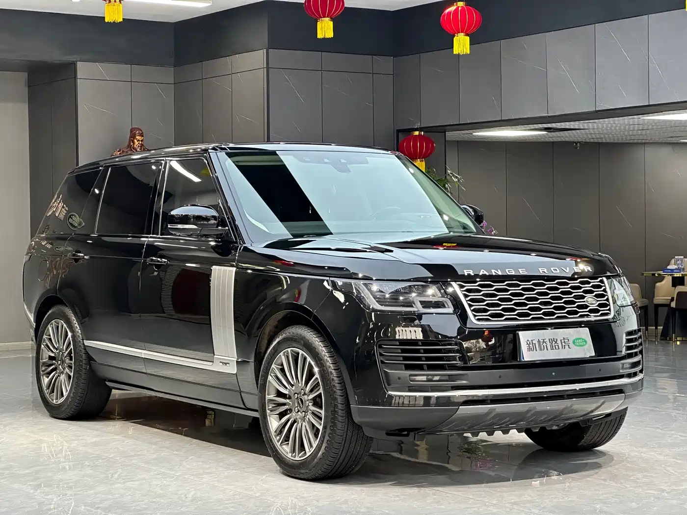 LAND ROVER RANGE ROVER