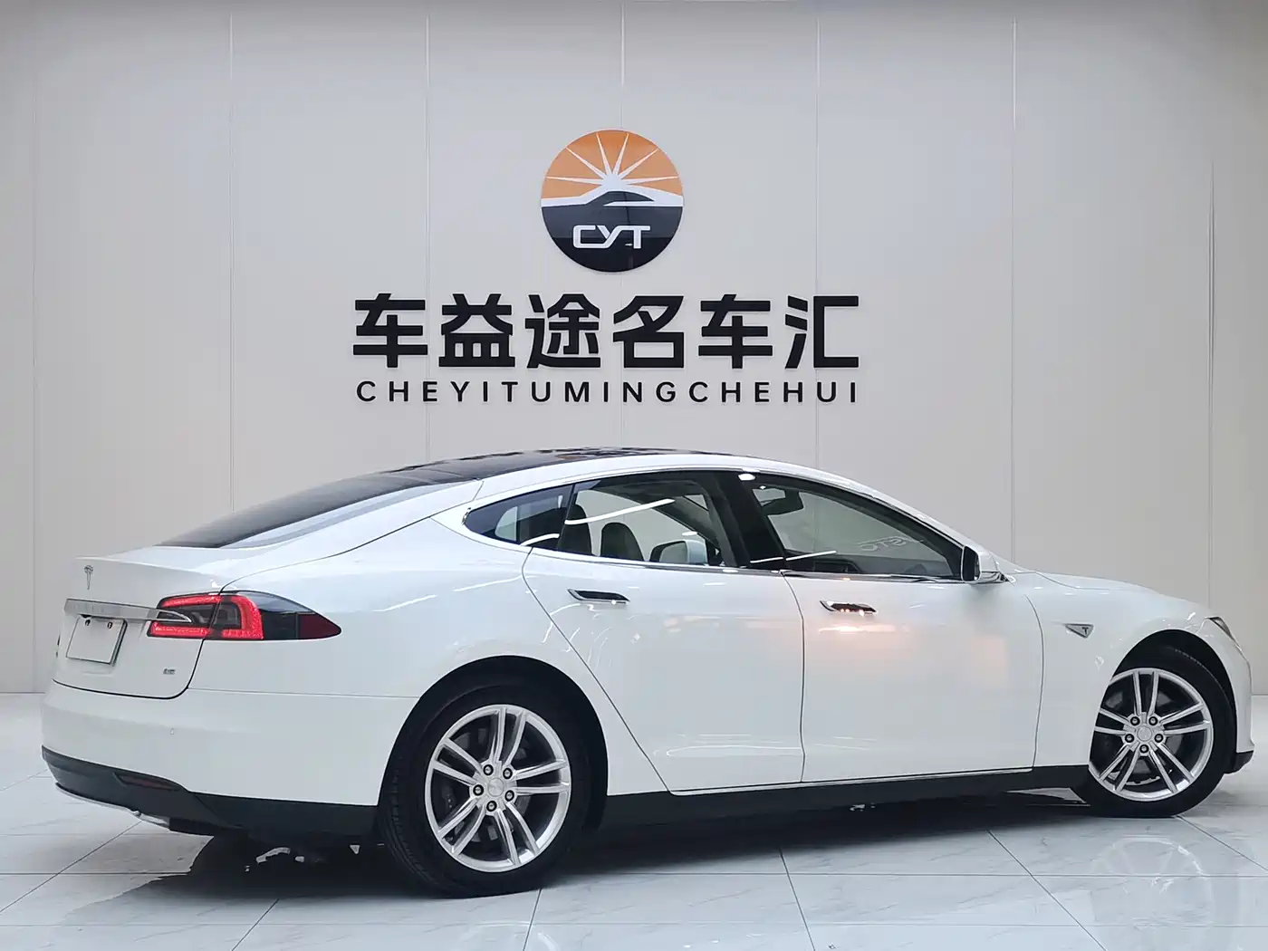 Photo 6 - Tesla Model S
