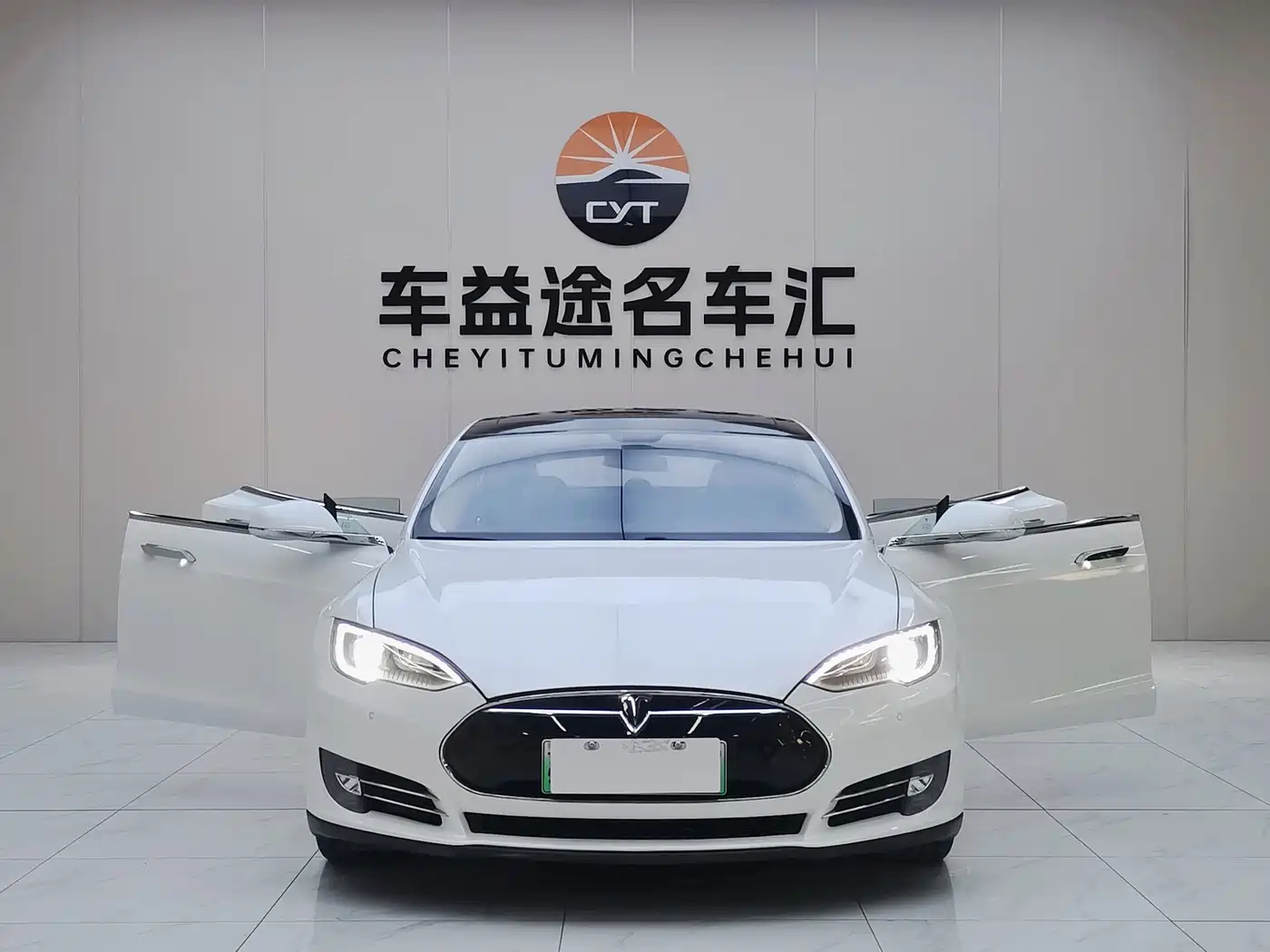 Photo 7 - Tesla Model S
