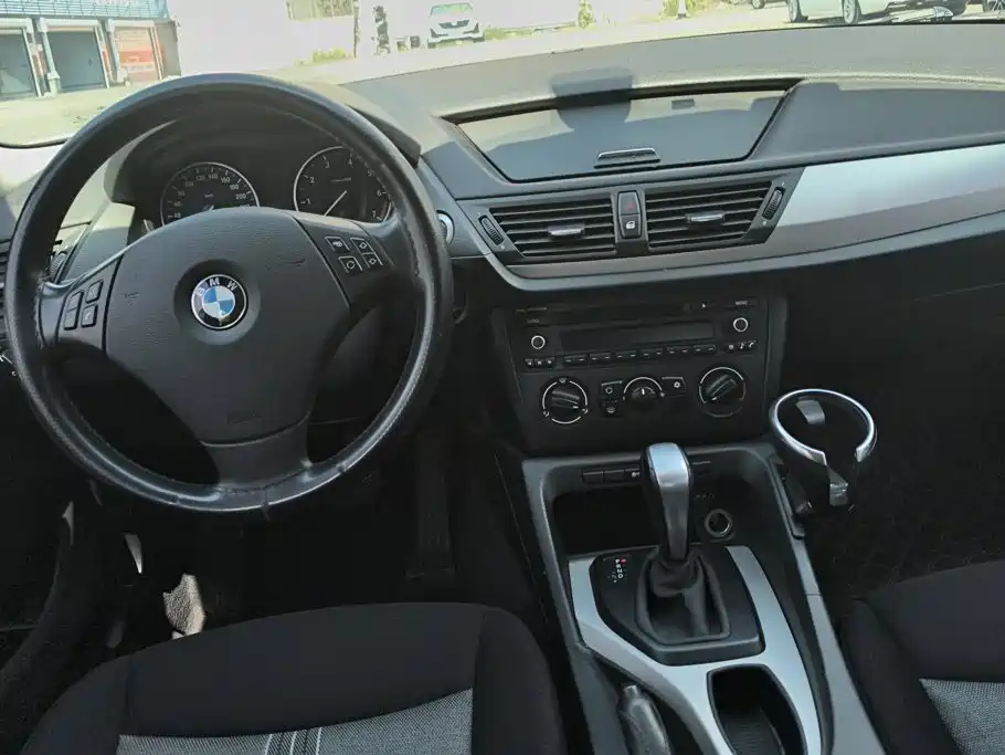 BMW X1 2012 2012 sDrive18i Fashion Model