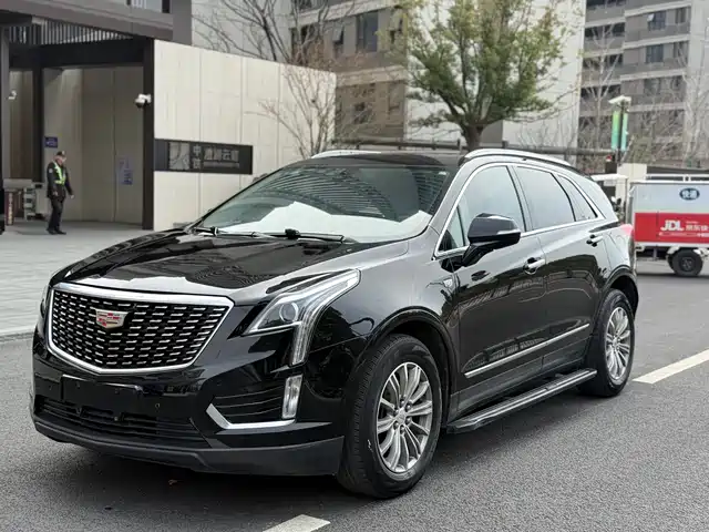 CADILLAC XT5
