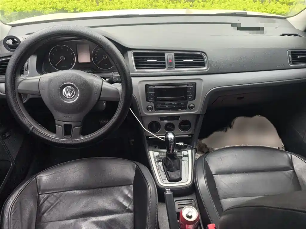 Volkswagen Lavida 2013 Facelift Classic 1.6L Automatic Comfort фото 13