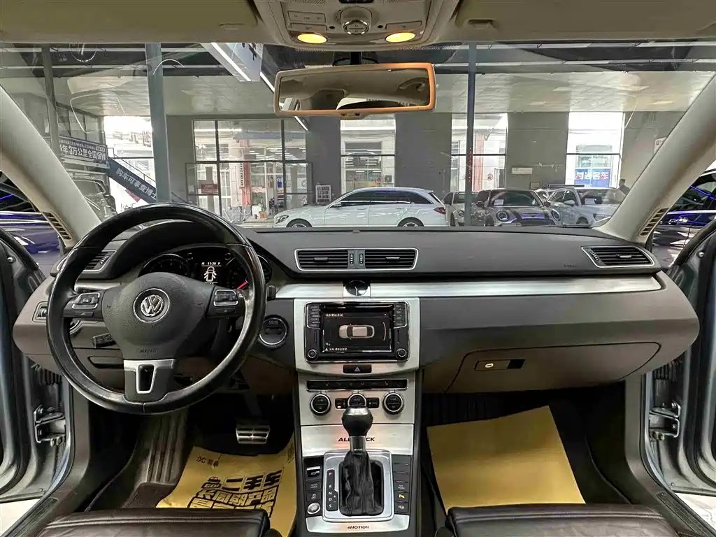 Volkswagen Magotan (Import) 2012 Wagon 2.0TSI 4WD Luxury фото 11