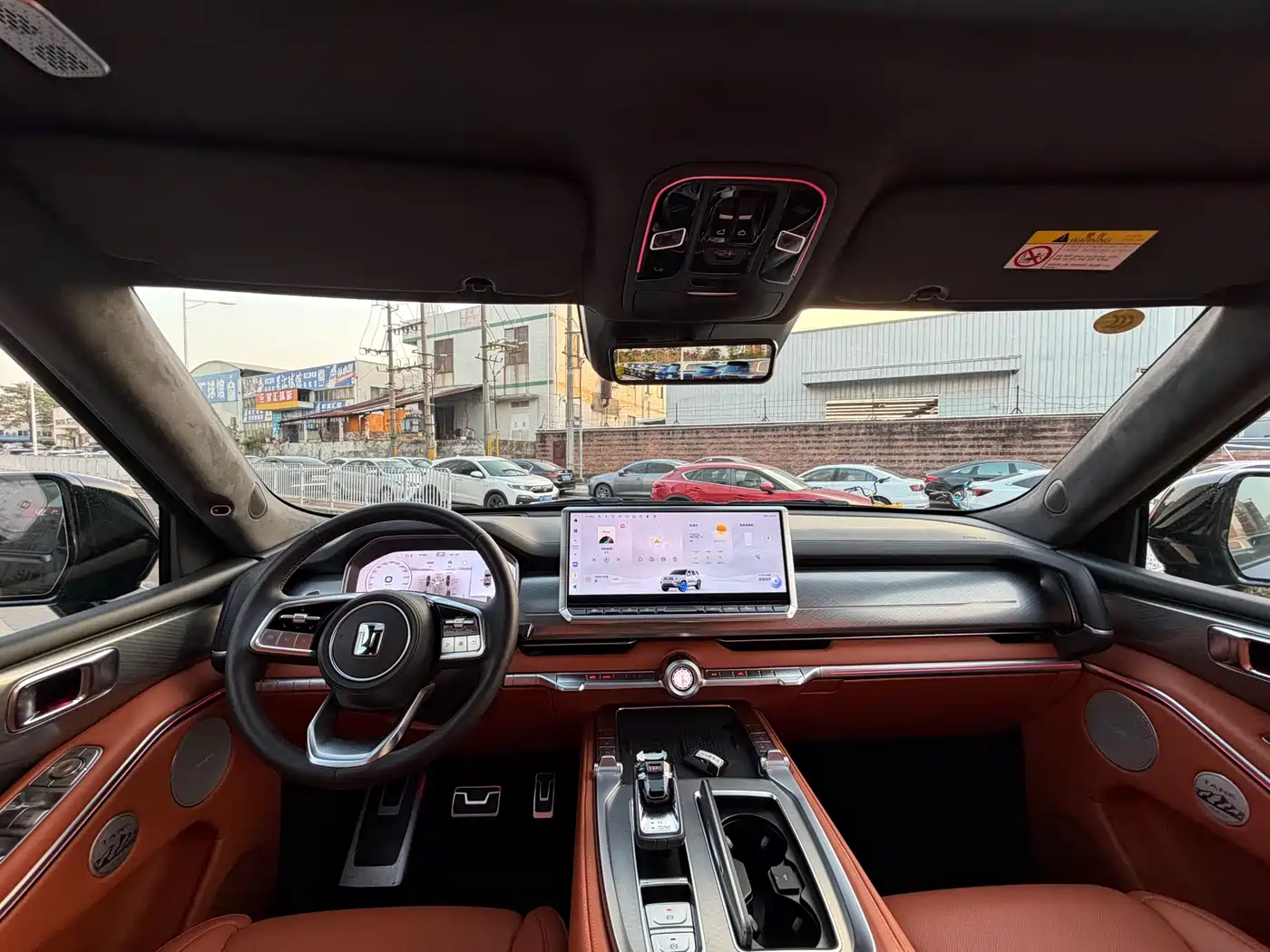 TANK TANK 700 NEW ENERGY