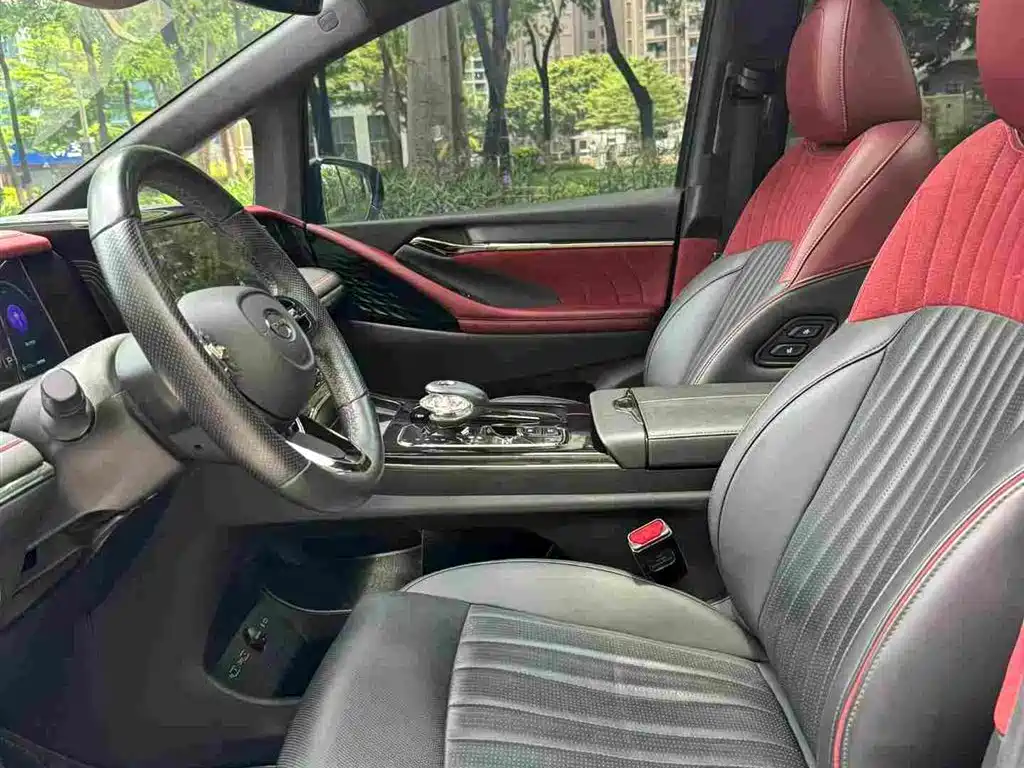 Photo 9 - GAC Trumpchi Trumpchi M8