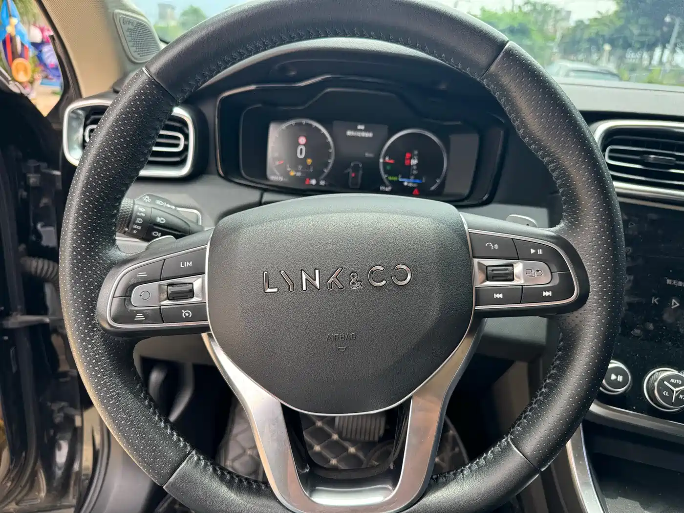 Lynk & Co 01 EM-P 2018 2018 1.5T PHEV Jin Pro China V