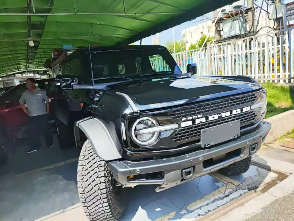 Ford Bronco 2025 2024 2.3T Badlands