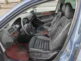 صورة 7 - Volkswagen Passat