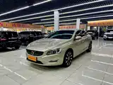 Фото 1 - Volvo S60