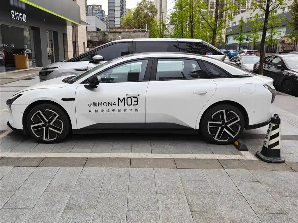 XIAOPENG MONA M03