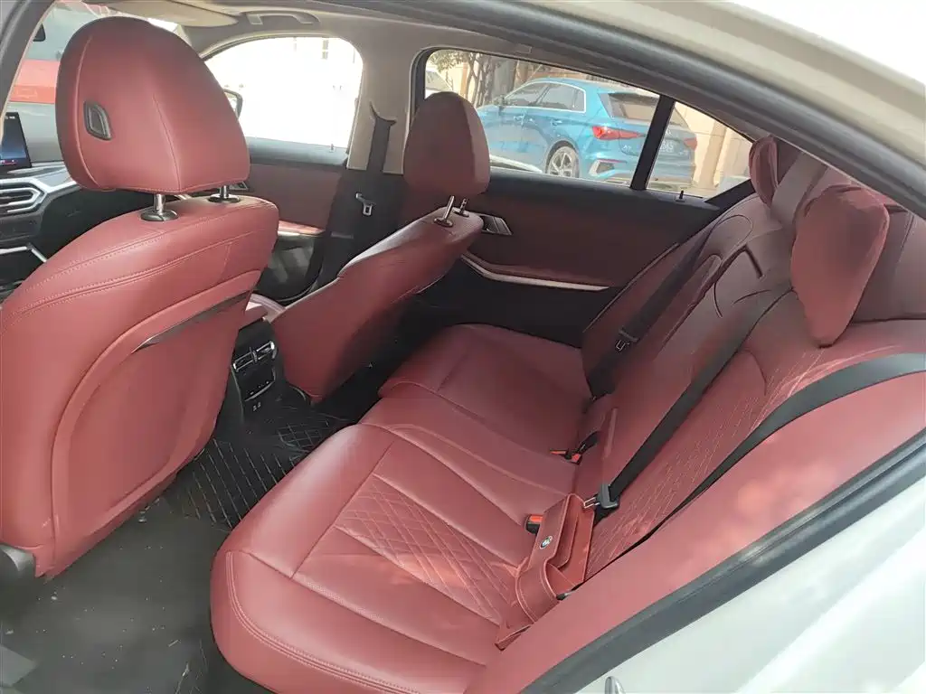 BMW 3 Series 2024 325Li M Sport Package фото 17