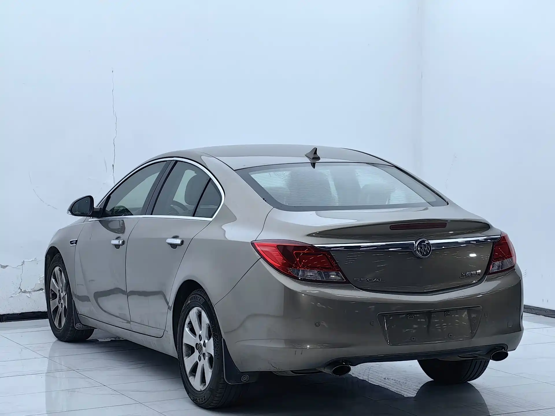 صورة 13 - Buick Regal