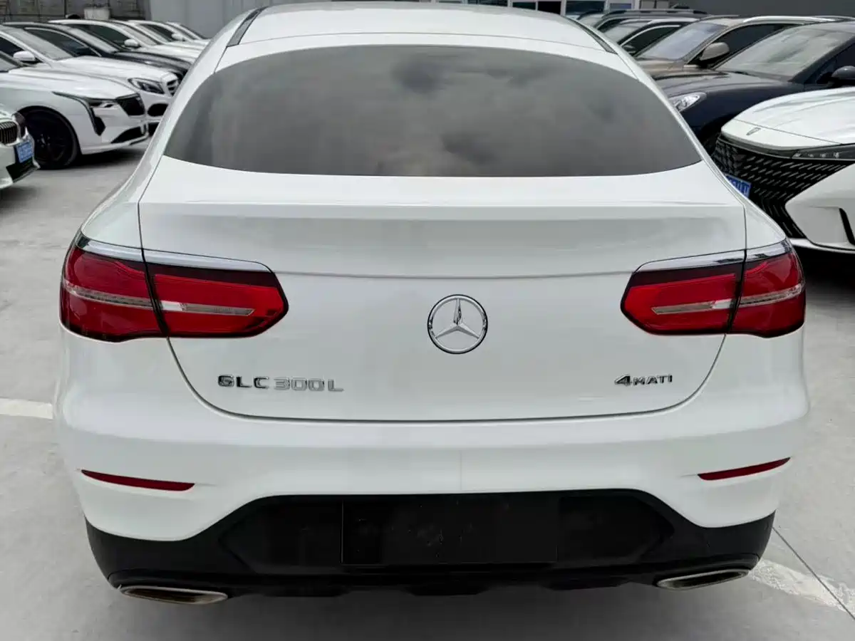 Mercedes-Benz GLC Coupe 2019 GLC 200 4MATIC Coupe SUV фото 7