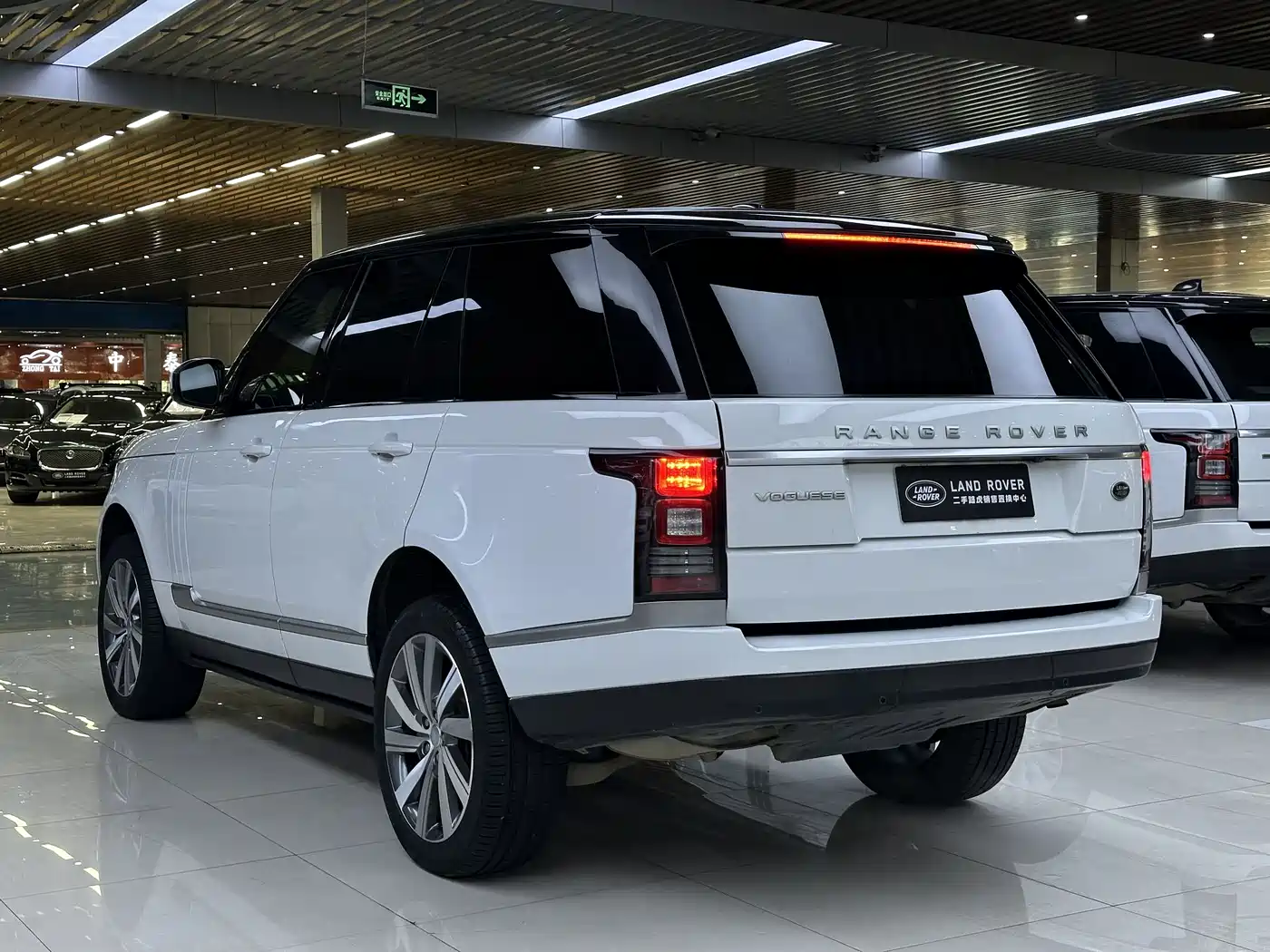 Land Rover Range Rover 2014 3.0 SC V6 Vogue фото 5