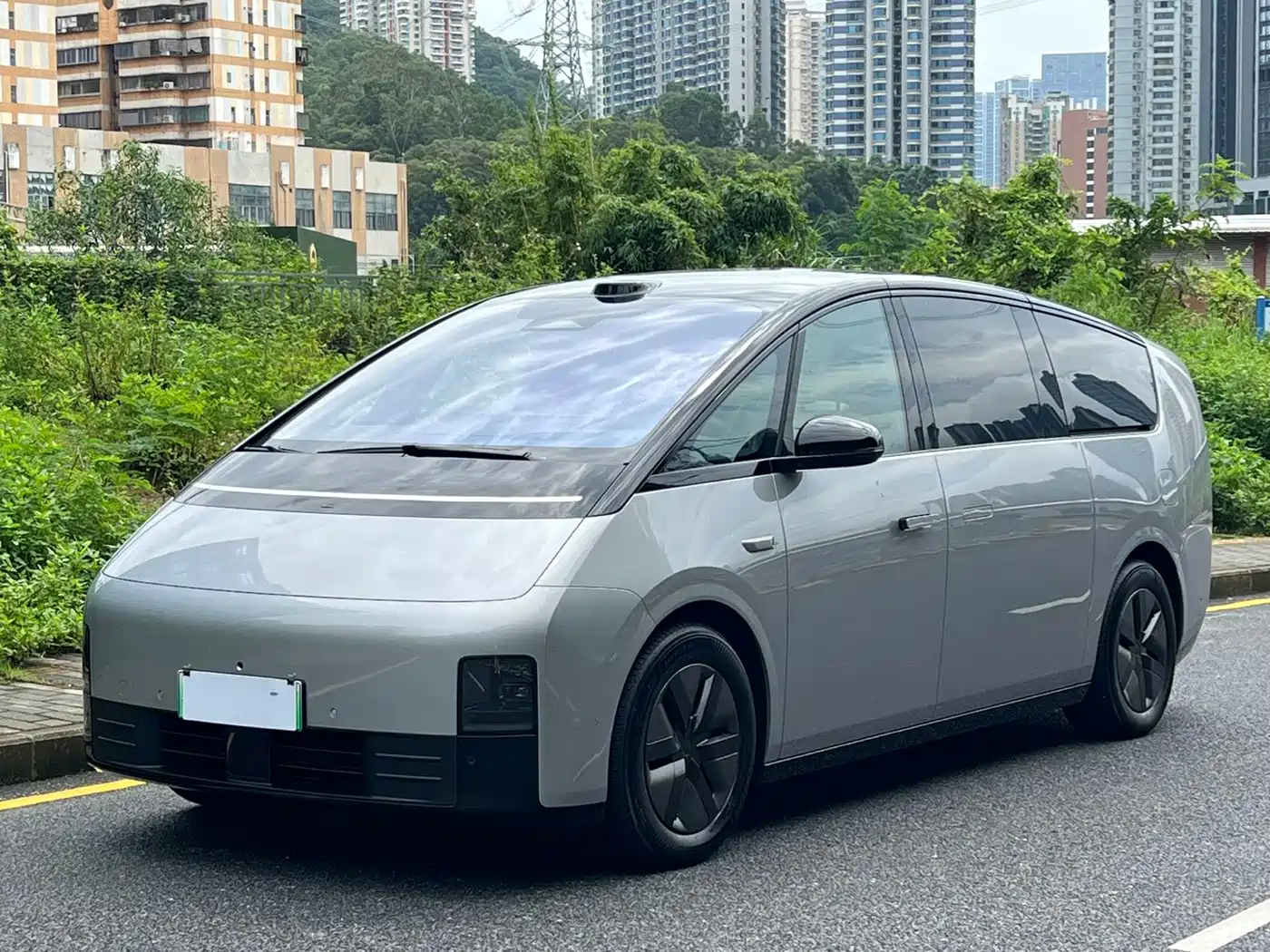 2026 Li Auto MEGA