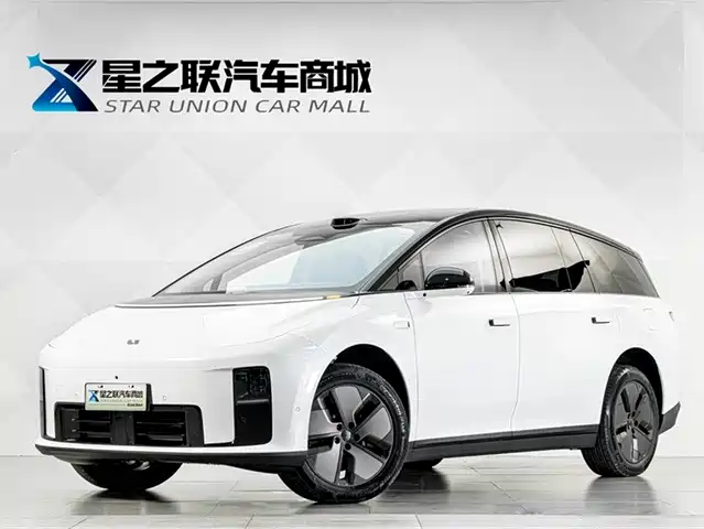 Li Auto Li i8 2025 Standard Edition