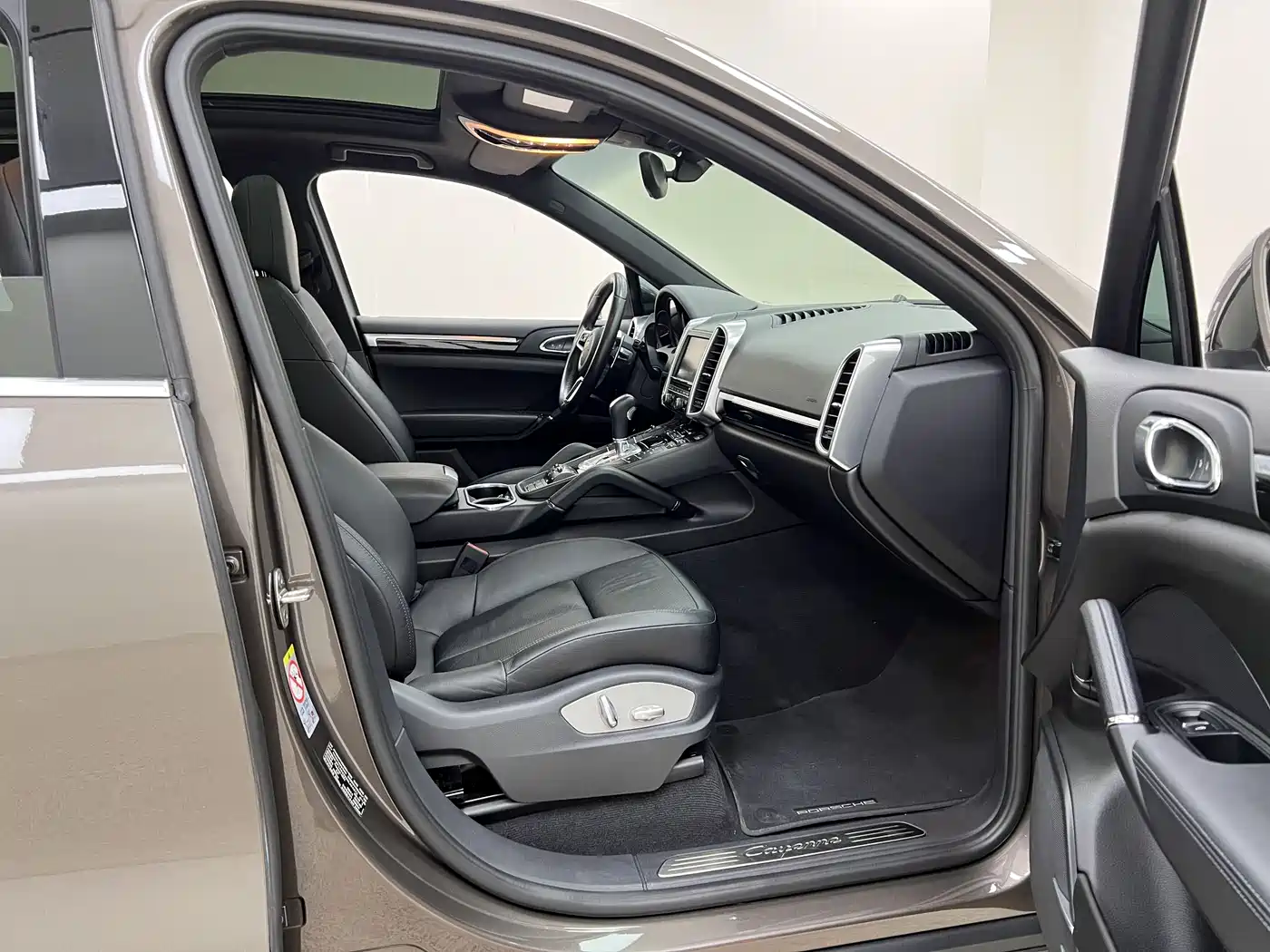 Porsche Cayenne 2015 Cayenne 3.0T фото 14