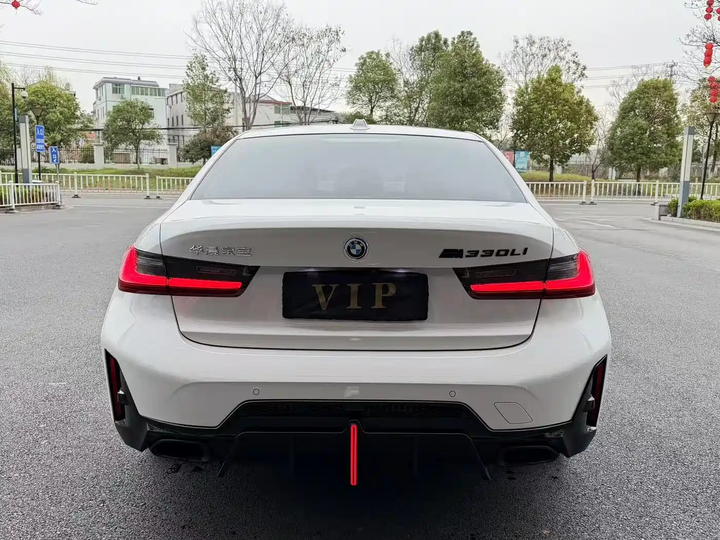 BMW 3 Series 2023 325Li M Sport Package фото 10