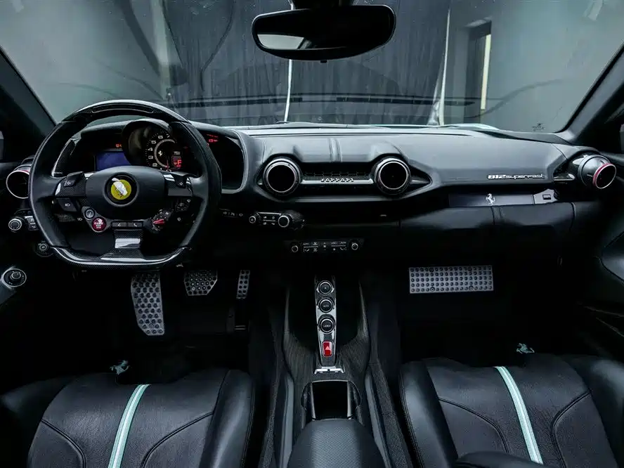 Ferrari 812 2019 2017 6.5L Superfast