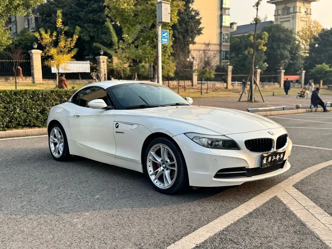 BMW Z4 2013 2012 sDrive20i Leading