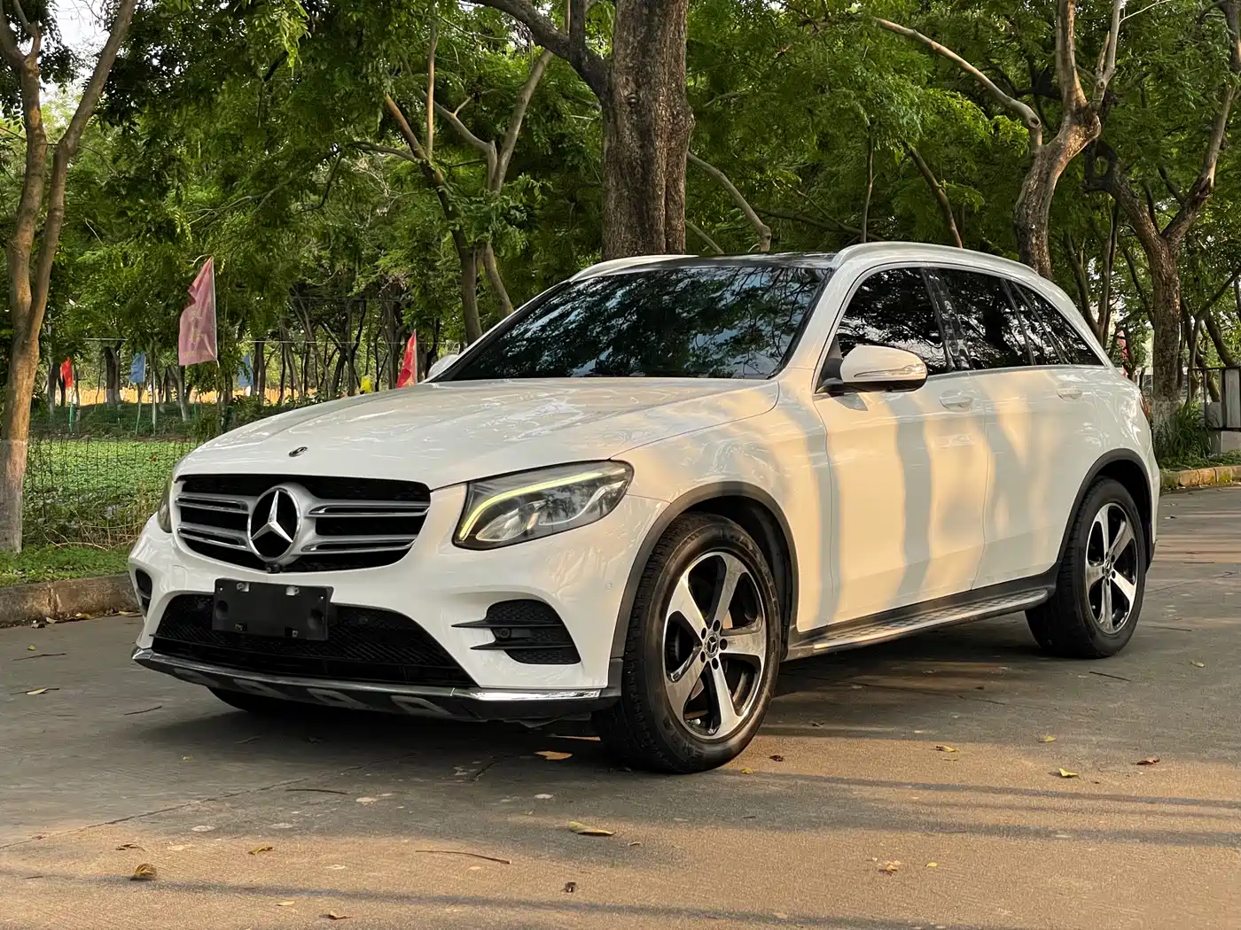 Mercedes-Benz GLC 2018 GLC 260 4MATIC Luxury