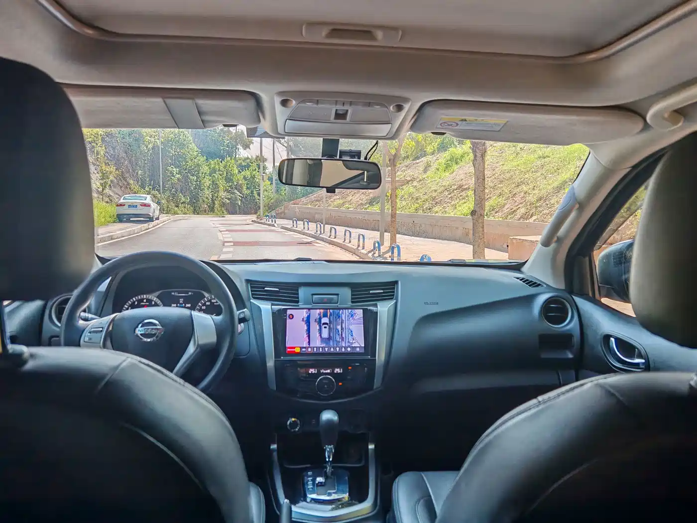 Nissan Terra 2020 2020 2.5L XL Upper 4WD Automatic Luxury Edition