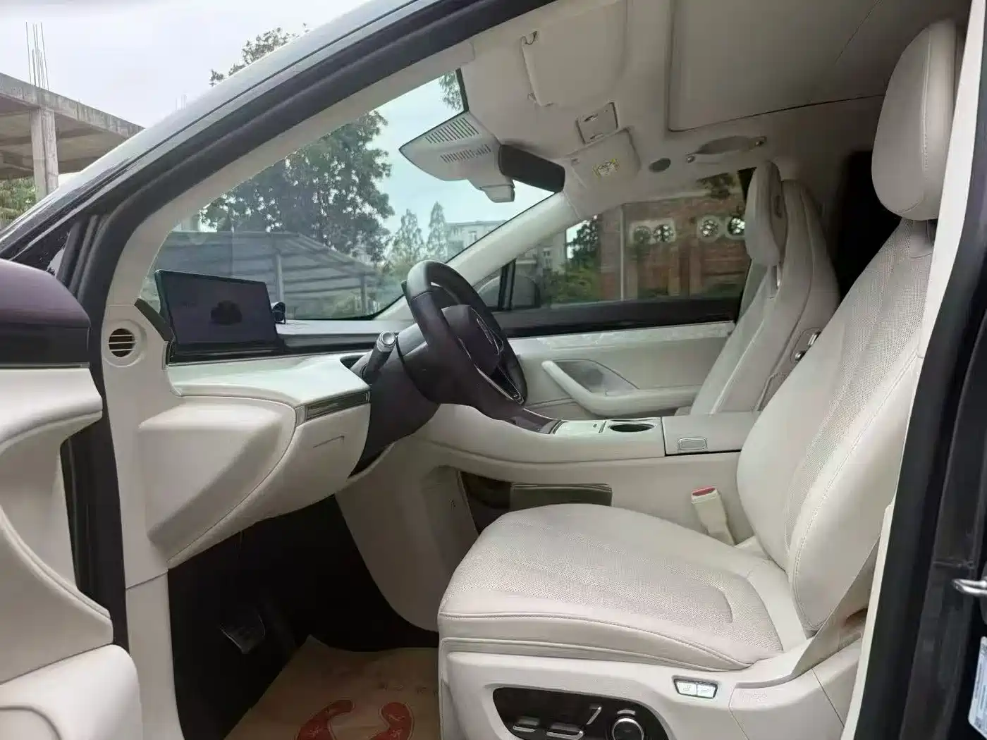 2026 Zhijie Luxeed R7
