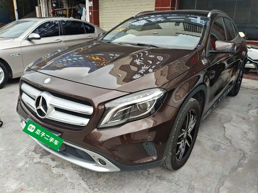 Mercedes-Benz GLA 2016 GLA 200 Fashion фото 2