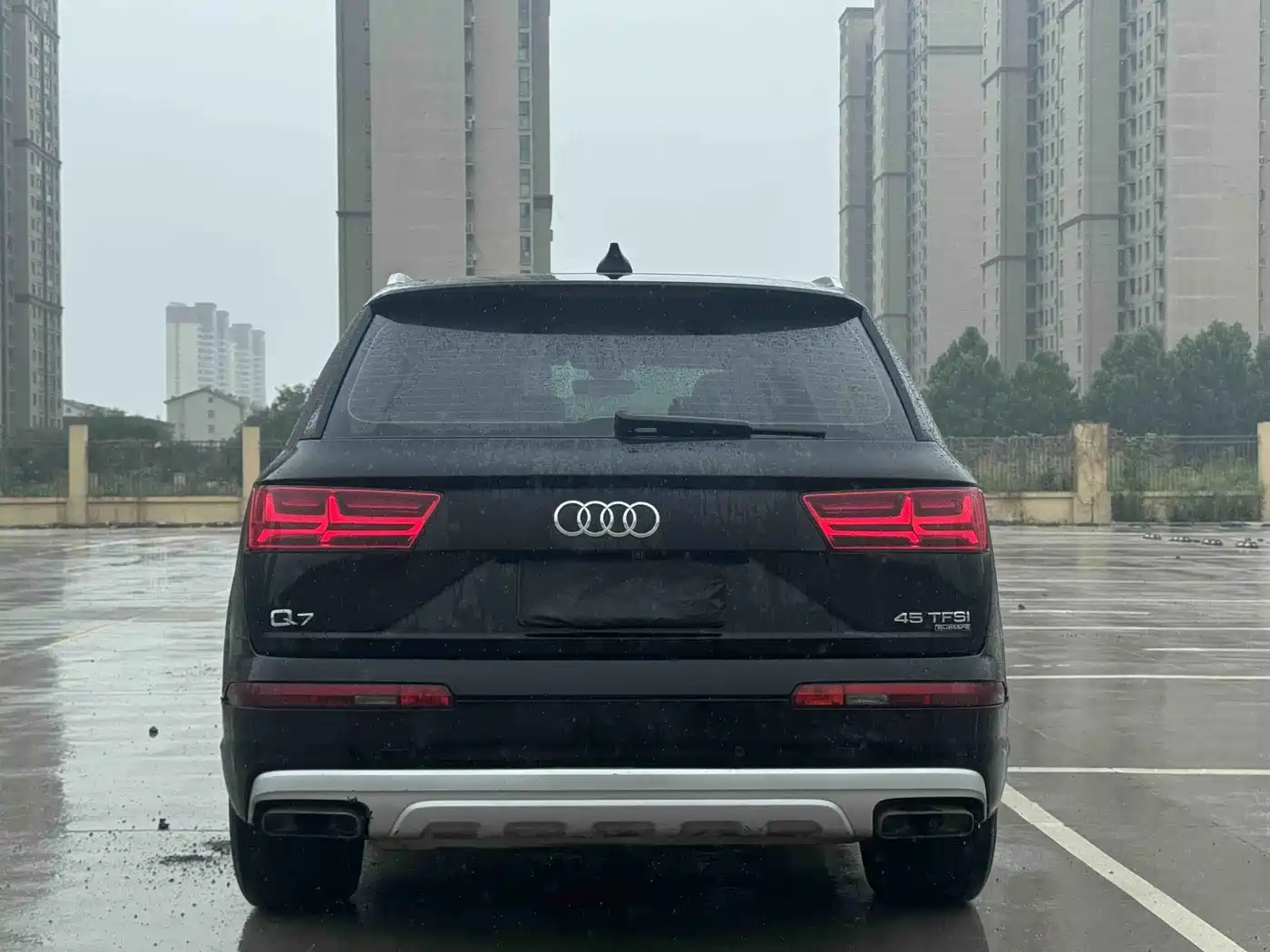 Фото 8 - Audi Q7