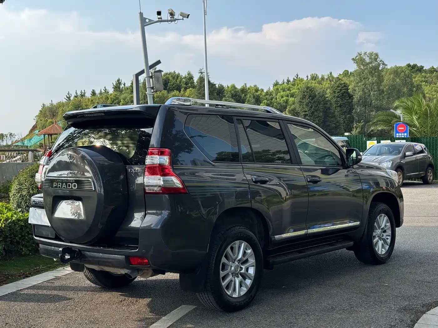 2018 Toyota Prado (Import)