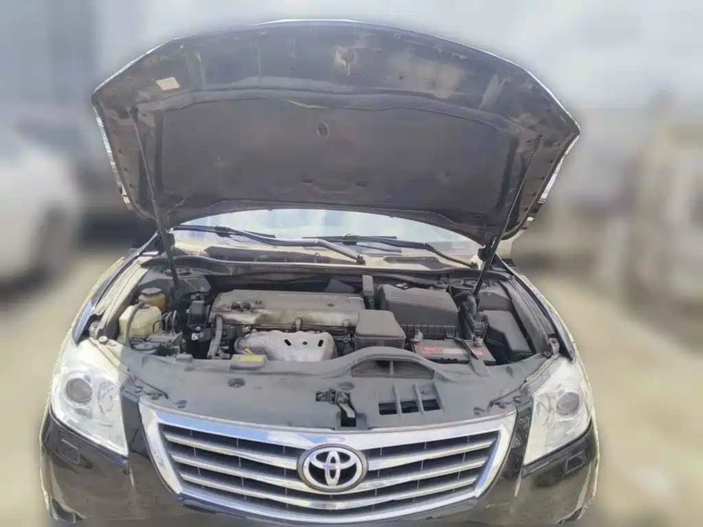 Фото 9 - Toyota Camry