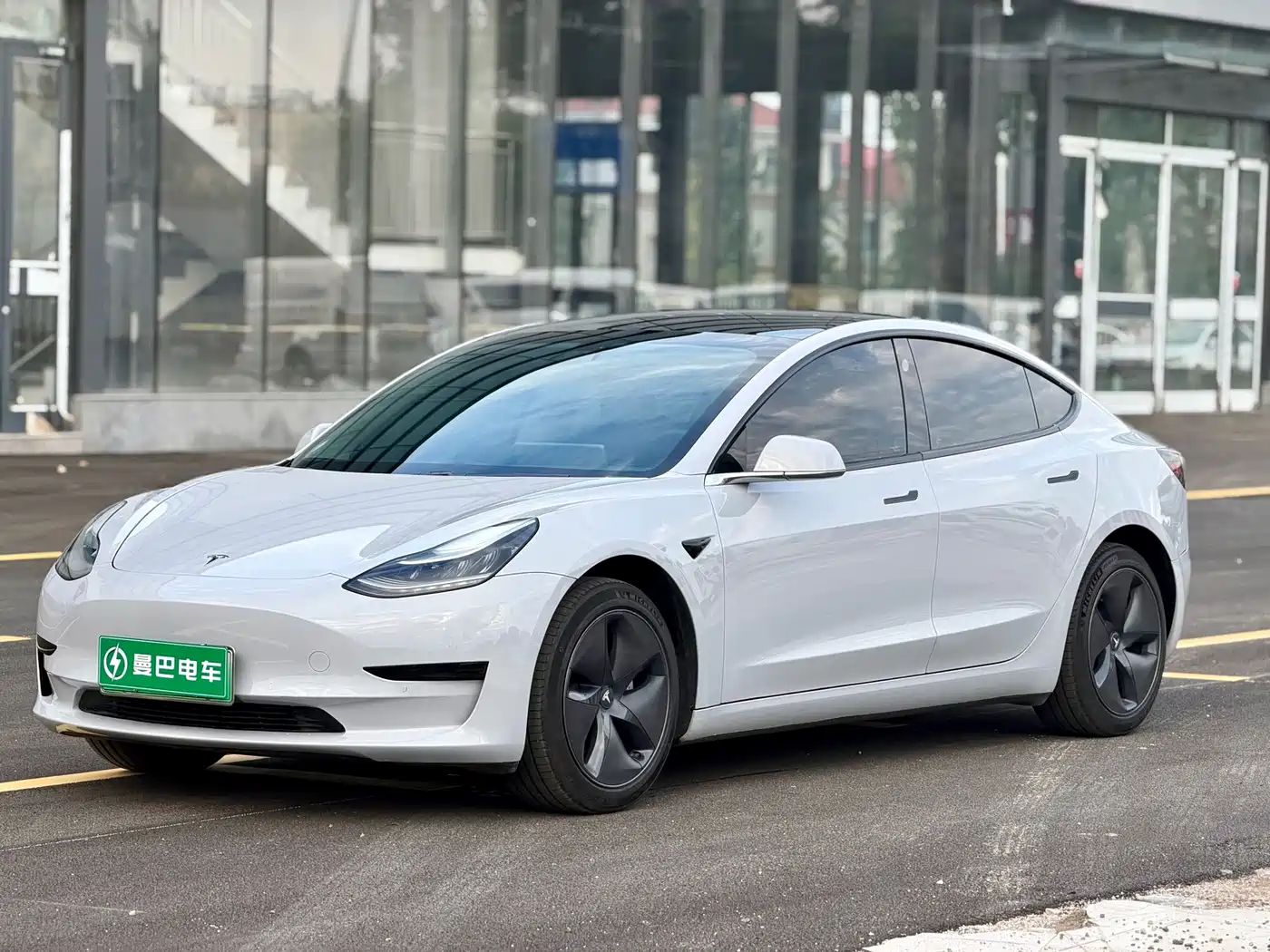 Tesla Model 3 2020