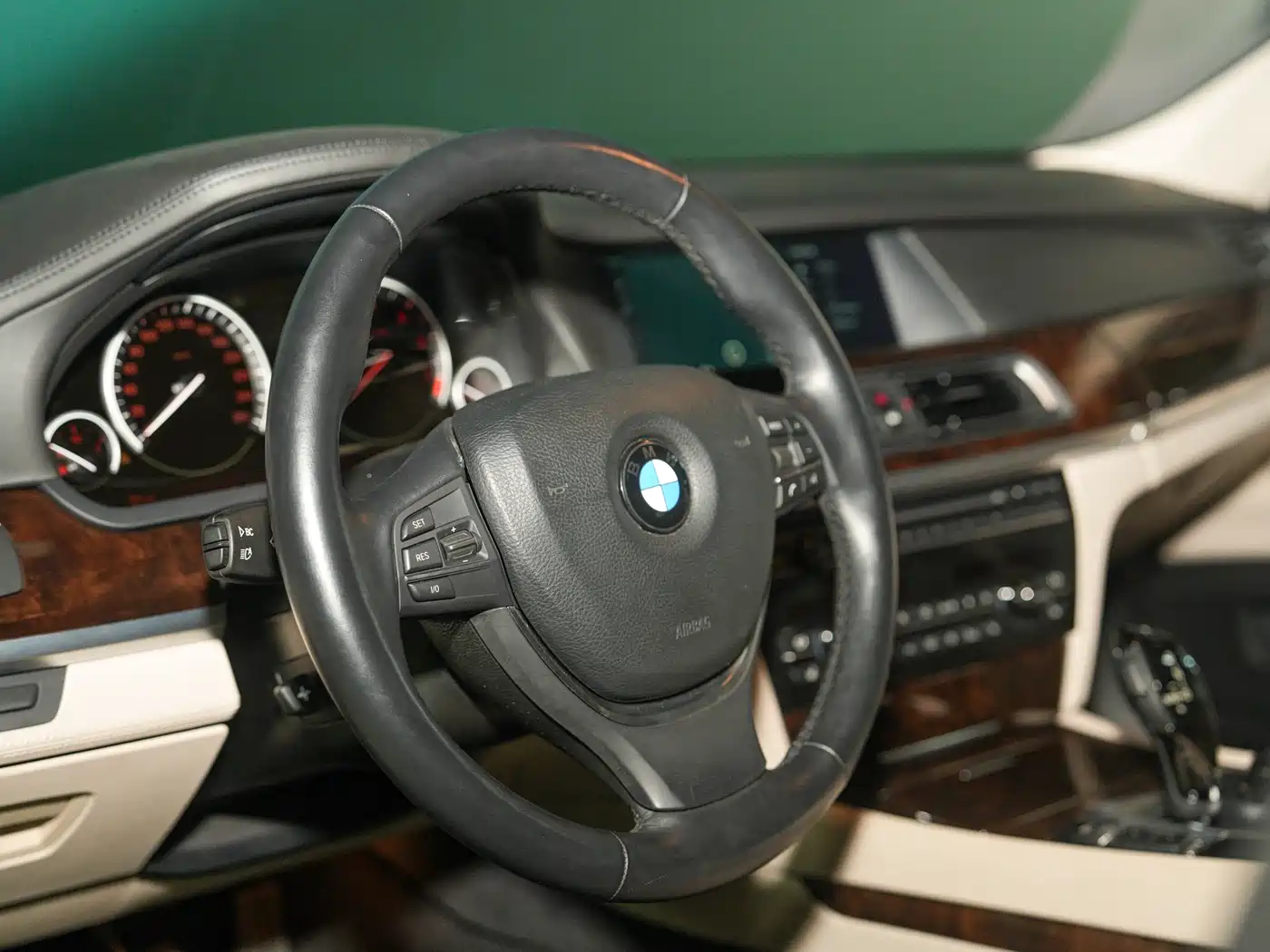 BMW 7 Series 2012 760Li 25th Anniversary Limited Edition фото 21