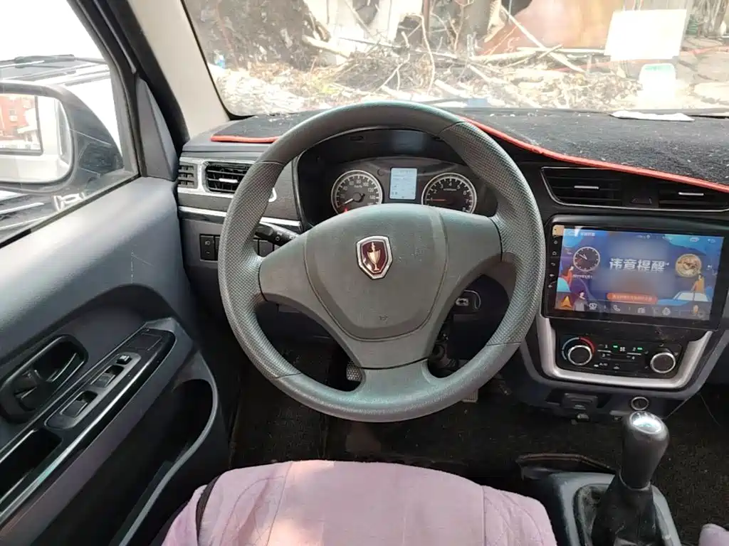 Jinbei T3 2019 2019 1.5L China VI Double Cab Comfort Extended Version JKC1030SS6FL