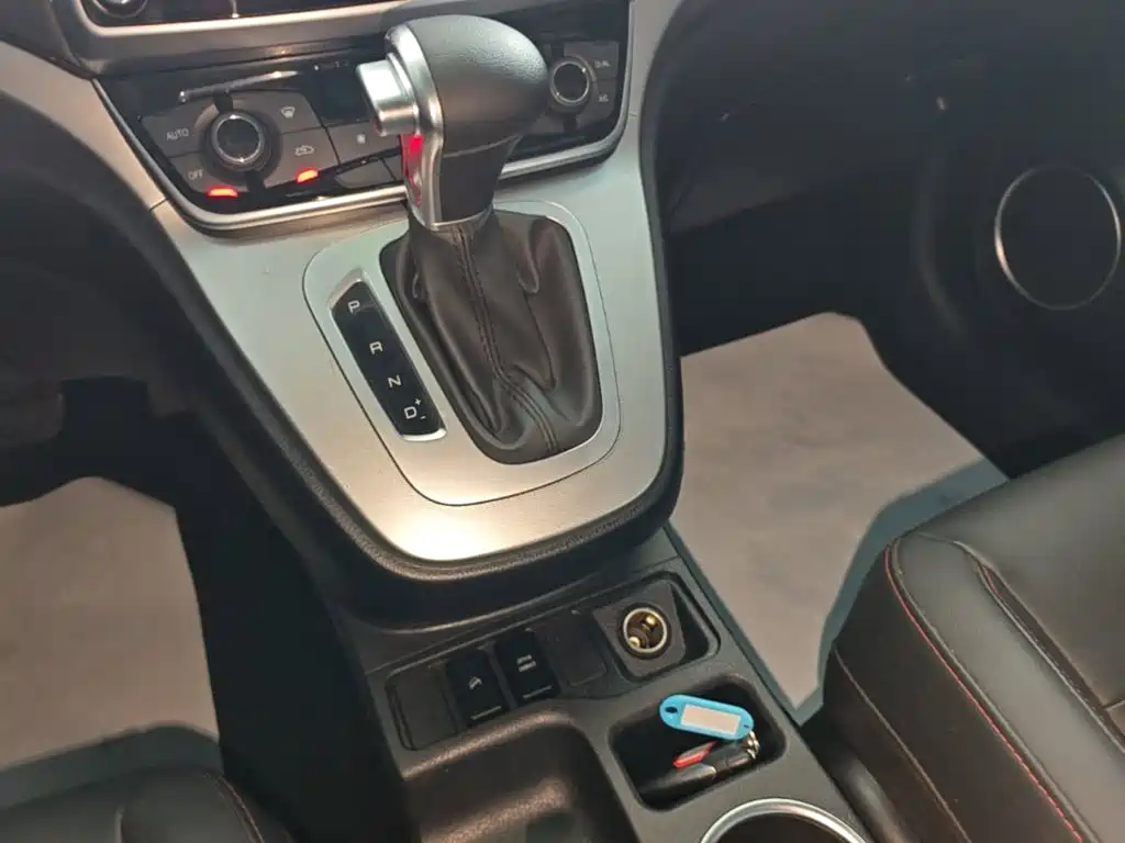 Фото 14 - Haval M6