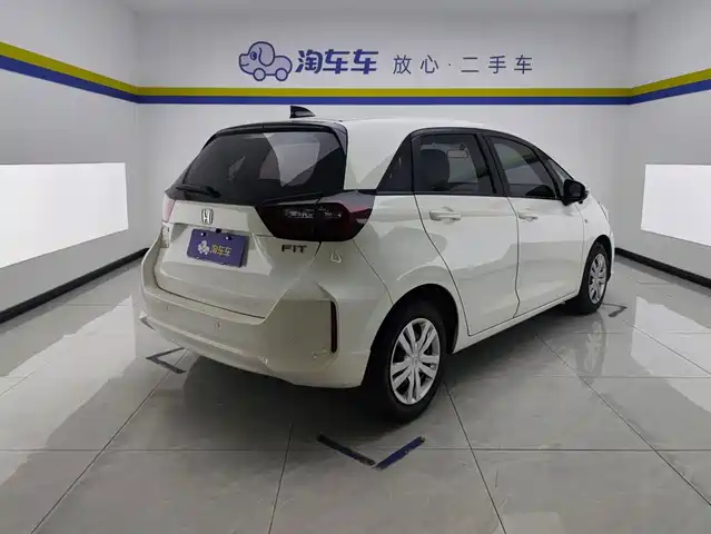 Honda Fit 2021 1.5L CVT Trend Edition — фото 3