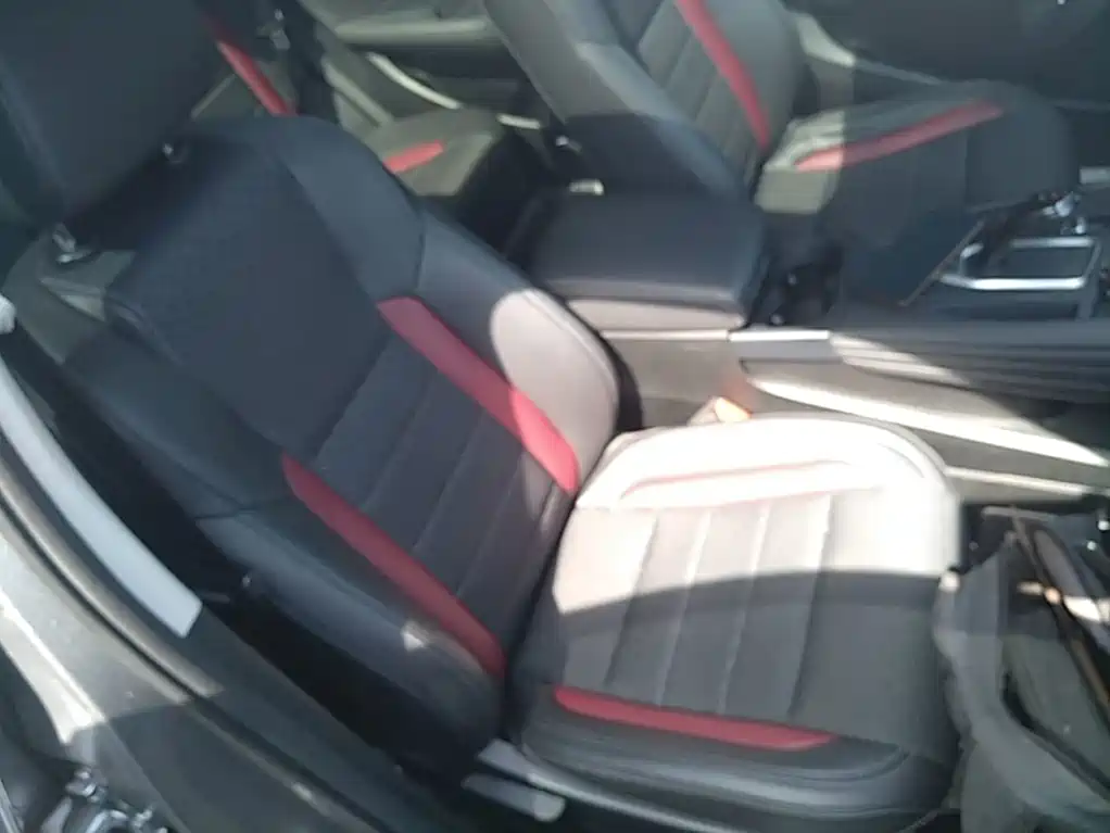 Photo 25 - Haval F7