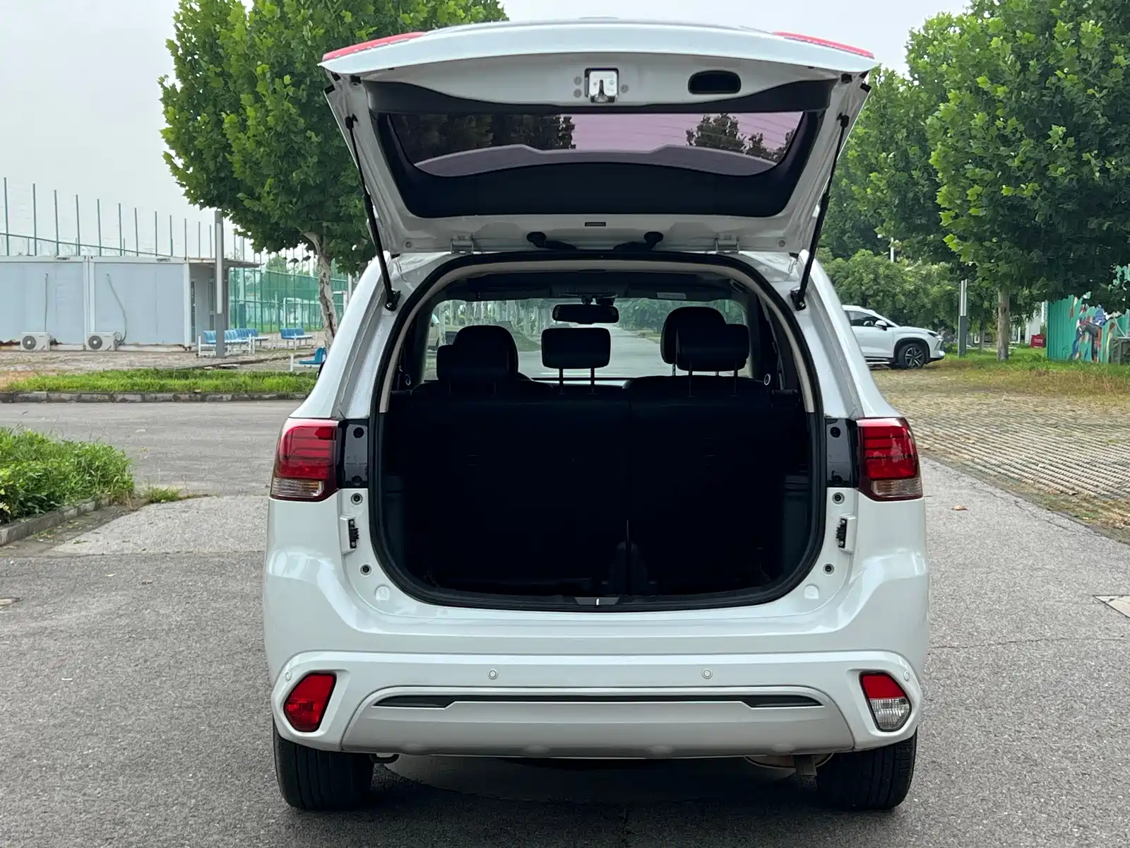 صورة 5 - Mitsubishi Outlander