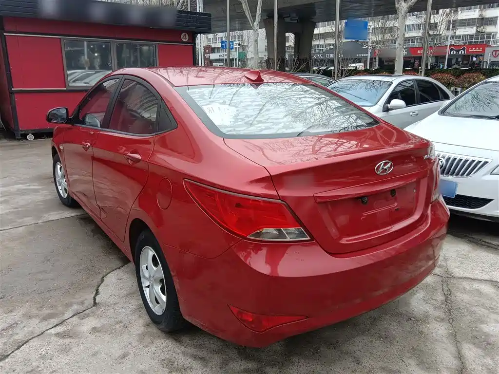 Hyundai Verna 2014 1.4L Automatic Smart GLS фото 23