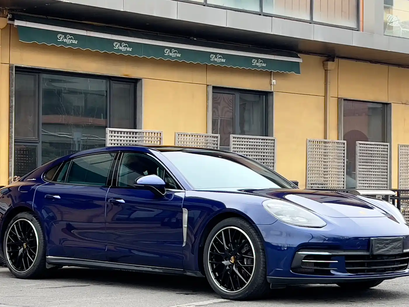 Porsche Panamera 2021 Panamera 4 Executive Long Wheelbase 2.9T фото 3