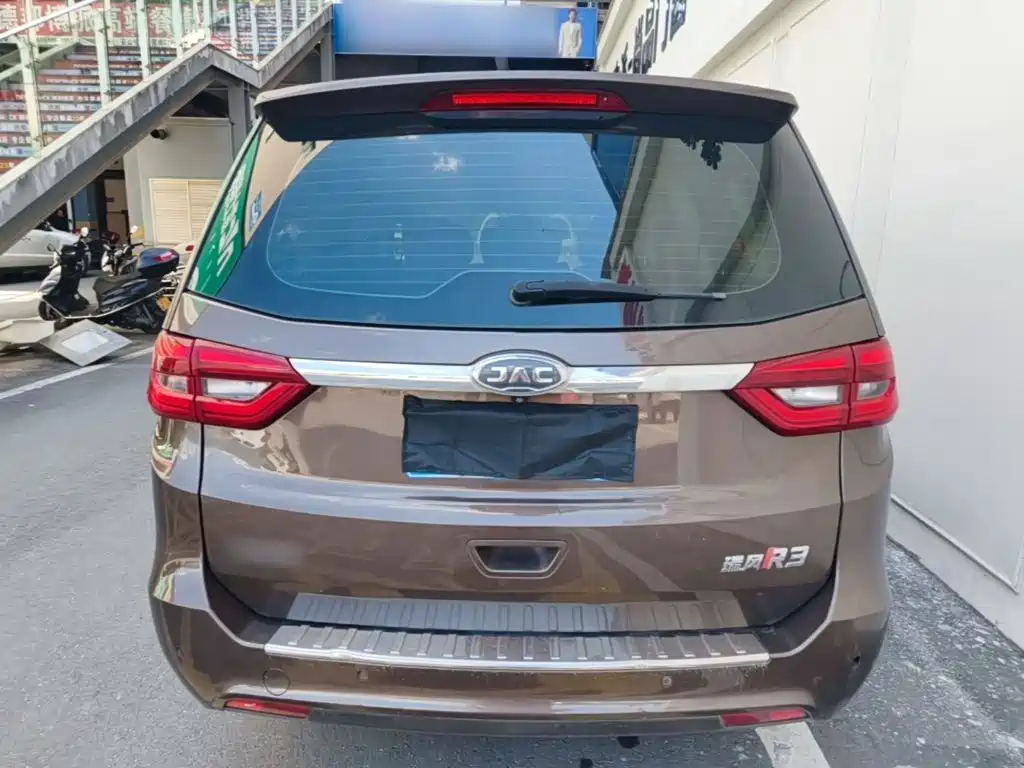 JAC Motors JAC Refine R3 2018 2018 1.6L Manual Luxury Sunroof