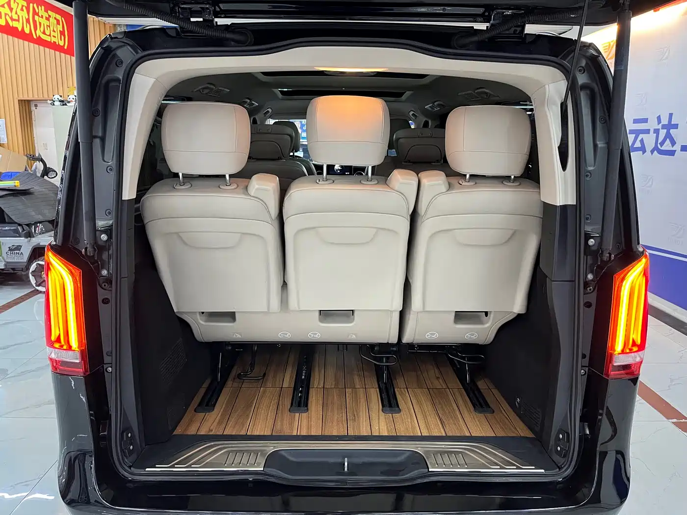 Mercedes-Benz V-Class 2018 V 260 Premium Edition China V фото 9
