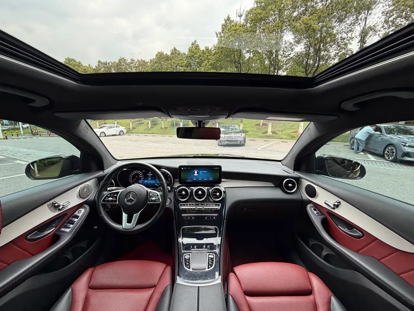 Mercedes-Benz GLC Coupe 2020 GLC 260 4MATIC Coupe SUV фото 13