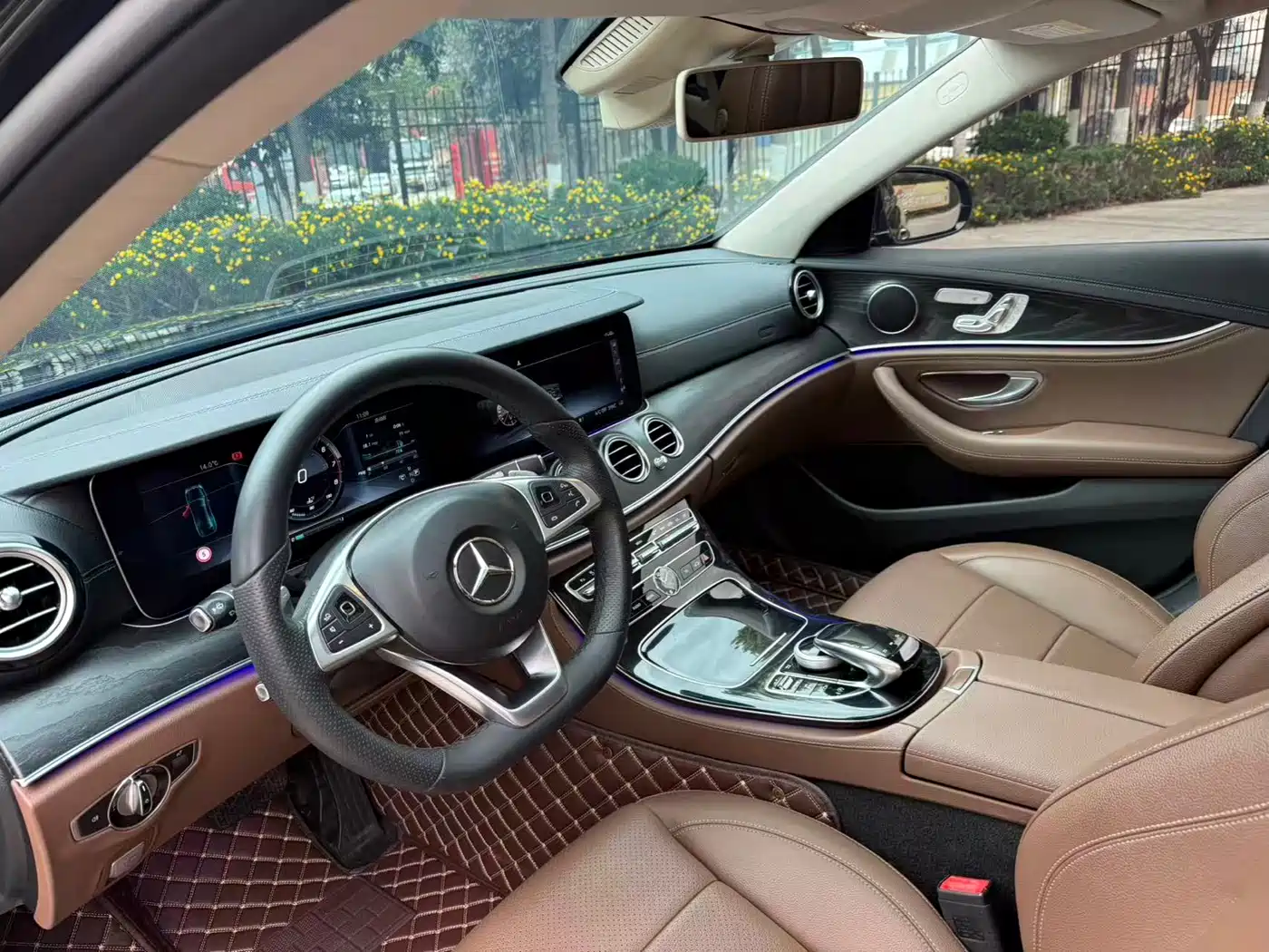 Mercedes-Benz E-Class 2017 E 300 L Luxury фото 21