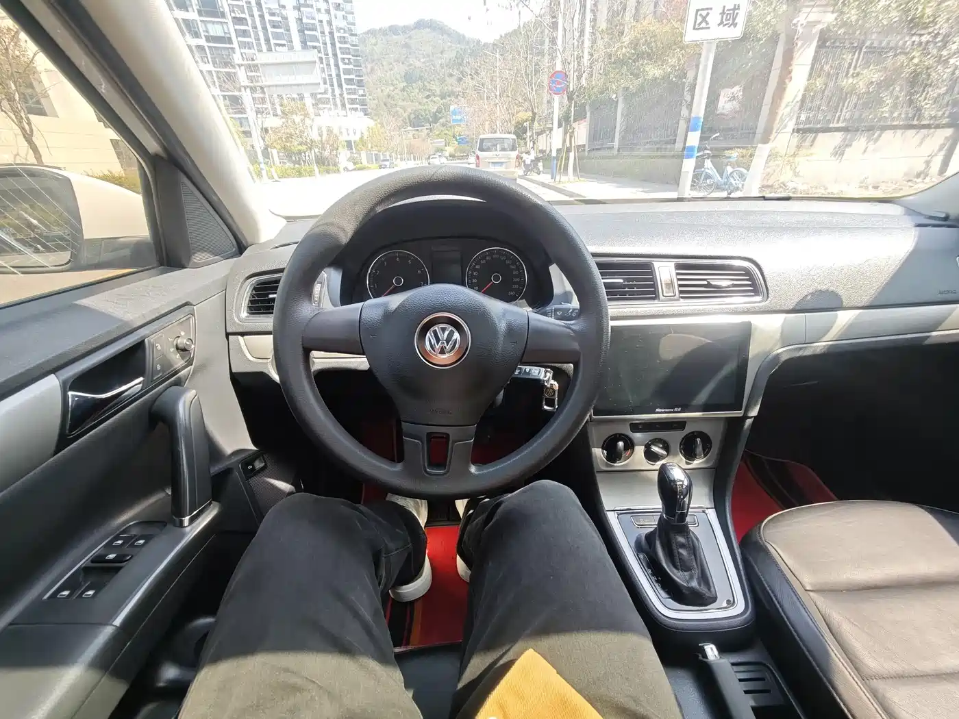Volkswagen Lavida 2013 1.4TSI DSG Comfort Edition фото 9