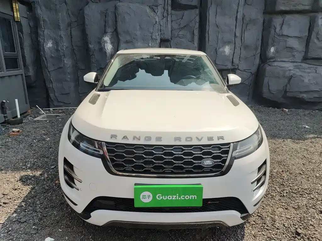Land Rover Range Rover Evoque 2023 Range Rover Evoque L 249PS Luxury Edition фото 3