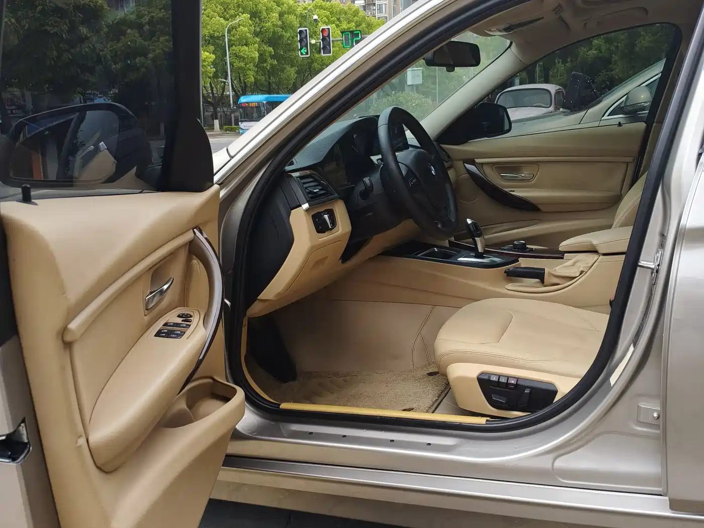 BMW 3 Series 2013 320Li Style Design Package фото 5